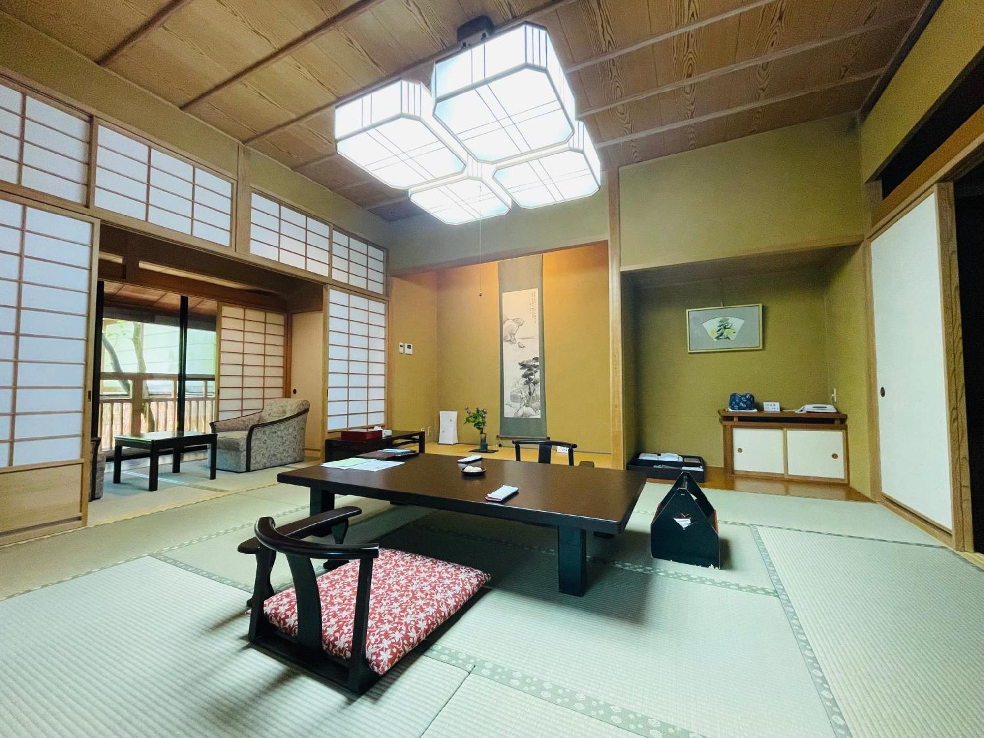 Senjukaku Hotel Yamanouchi  Exterior photo