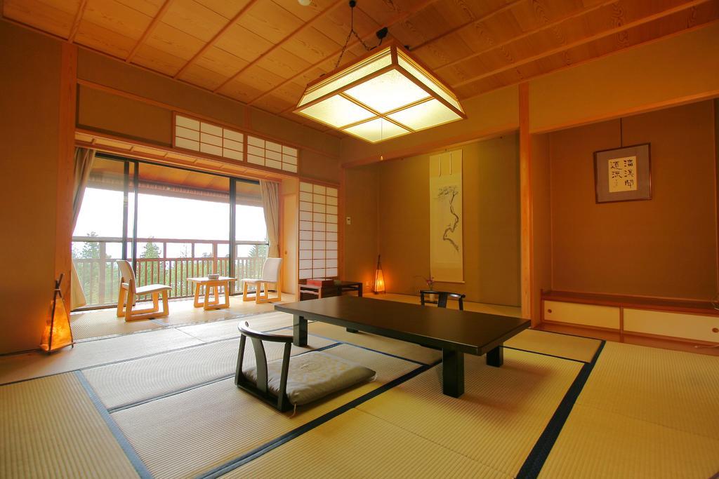Senjukaku Hotel Yamanouchi  Room photo