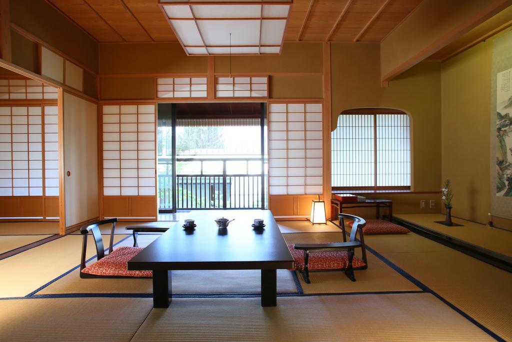 Senjukaku Hotel Yamanouchi  Exterior photo
